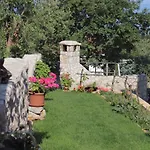 5458f * Njivice