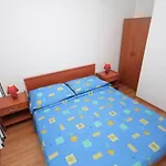 5458f Appartement *
